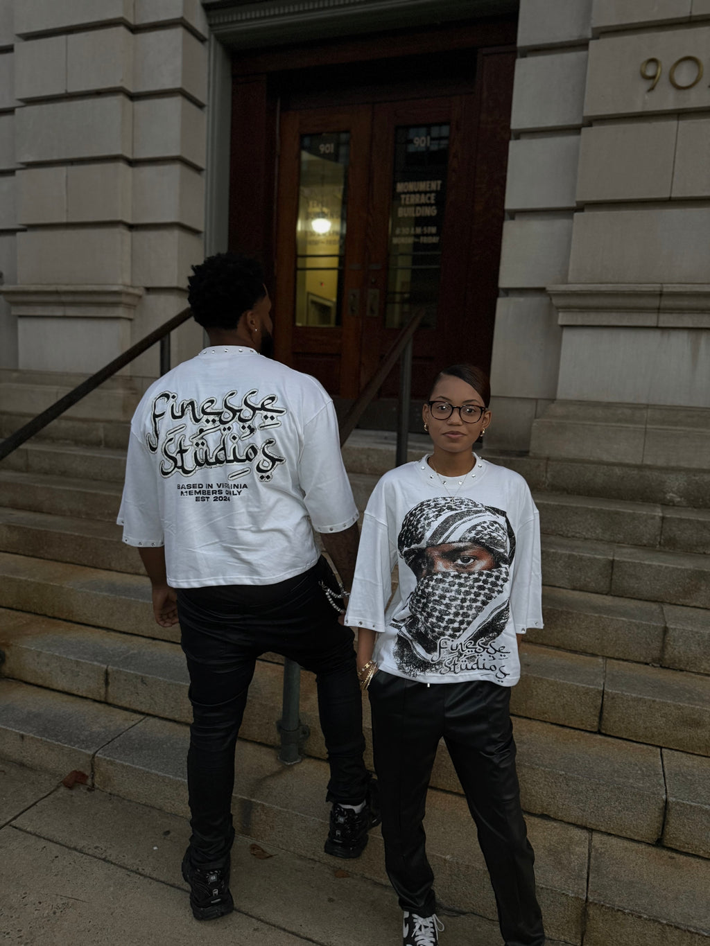 White Rhinestones “Finesse Studios” Çropped Shirts